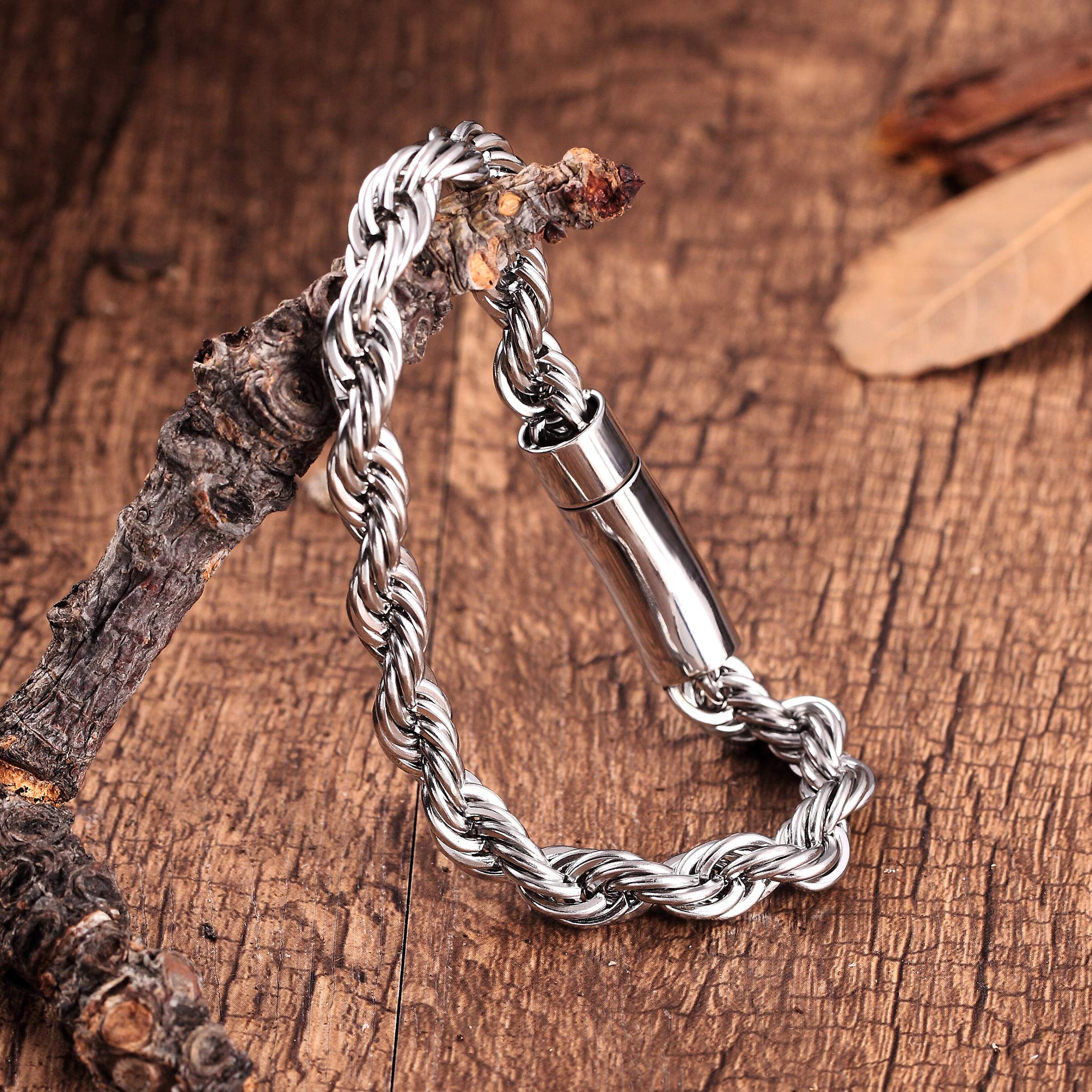 Luxe Men’s Bracelet – Rope Chain Design in a Lustrous Silver Finish – Rust & Discoloration Resistant Stainless Steel – Jewelry Gift or Accessory for Men