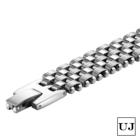 Urban Jewelry Men’s Stainless Steel Bracelet – Interlocking Steel Panel Design in a Polished Silver Finish (8.3 inch)